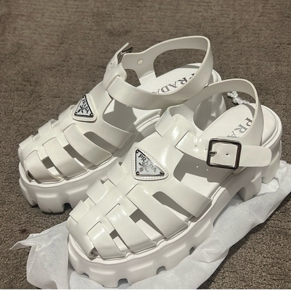 Used white Prada sandal - Picture 2 of 3